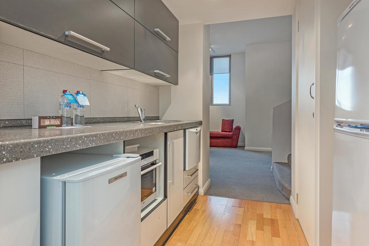 Mantra One Sandy Bay Road Гобарт Екстер'єр фото