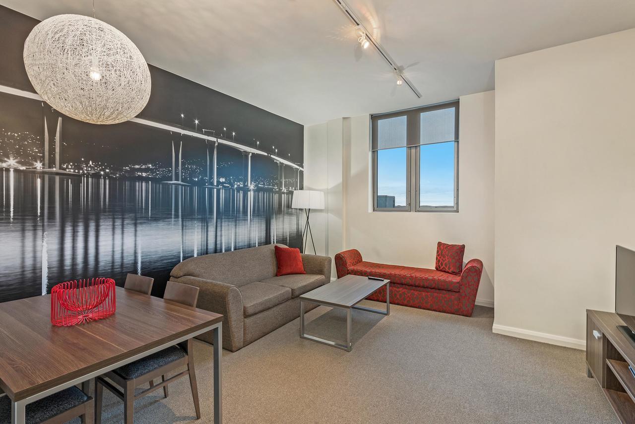 Mantra One Sandy Bay Road Гобарт Екстер'єр фото