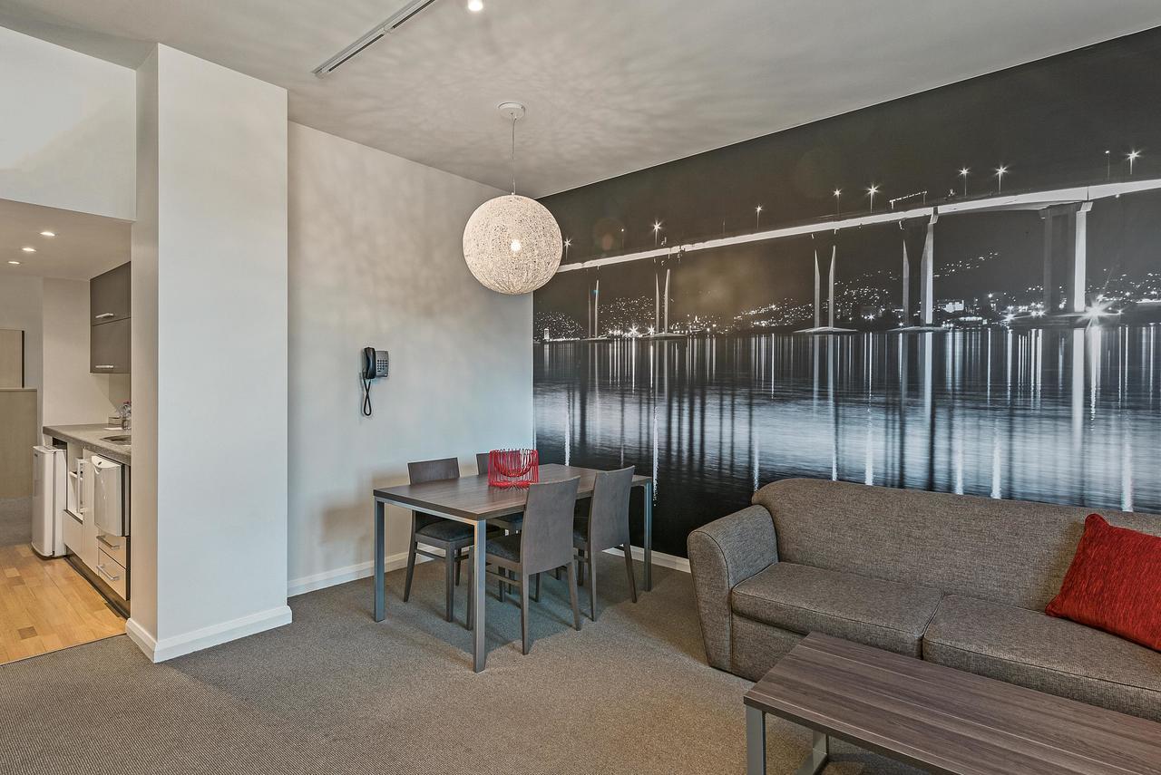 Mantra One Sandy Bay Road Гобарт Екстер'єр фото