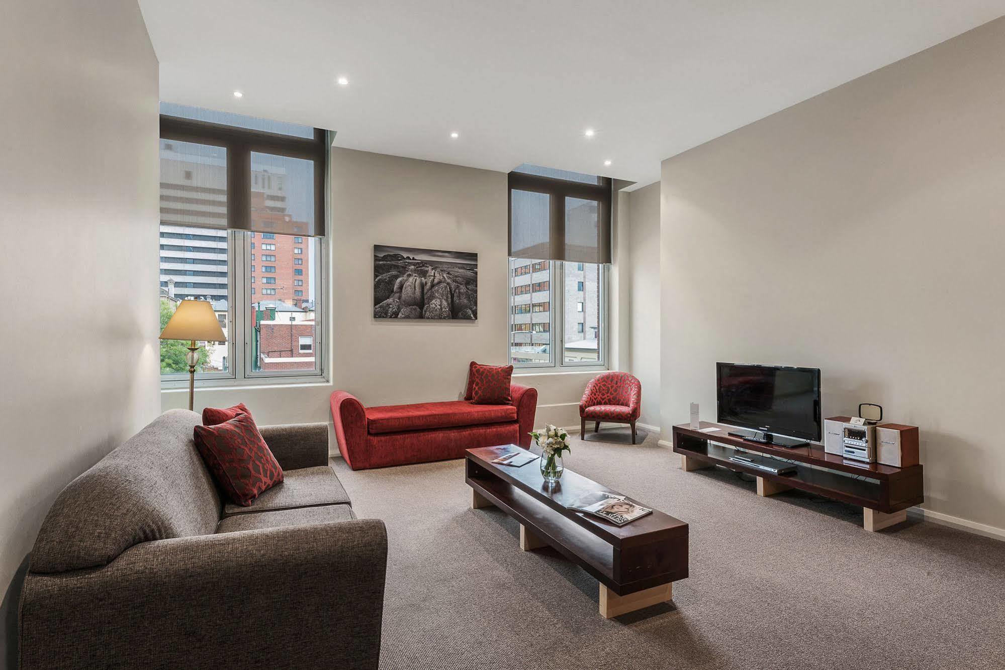 Mantra One Sandy Bay Road Гобарт Екстер'єр фото