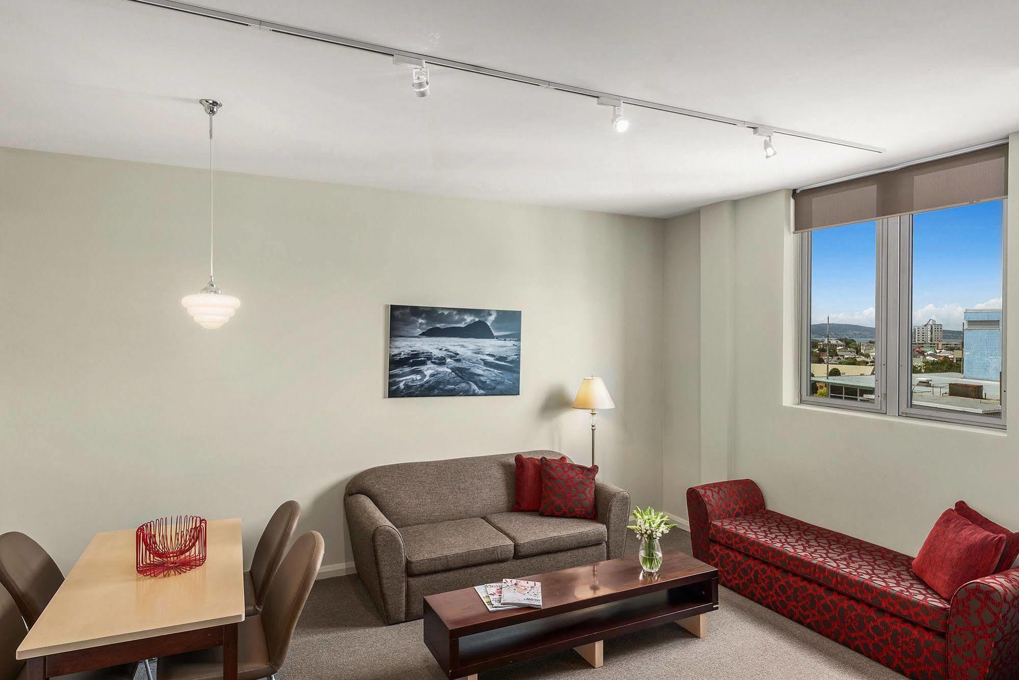 Mantra One Sandy Bay Road Гобарт Екстер'єр фото